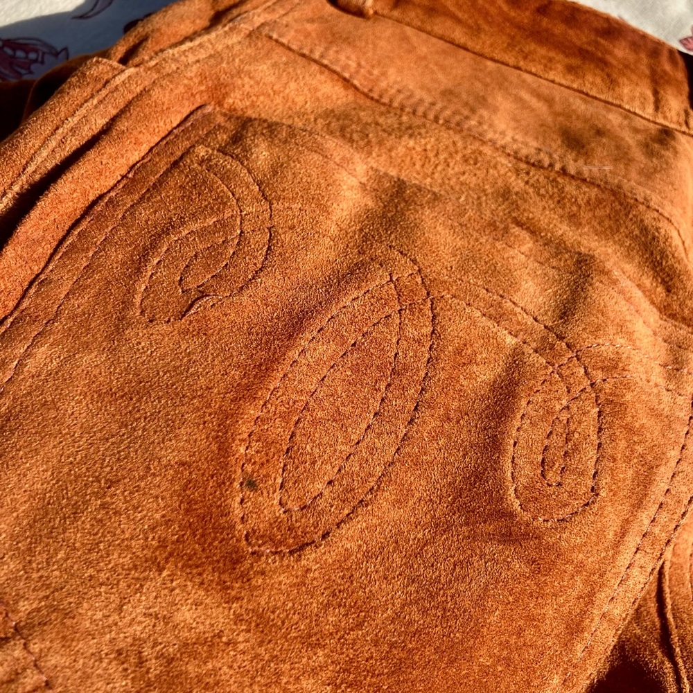 Vintage Erez Levy for Saks Fifth Avenue women’s suede pants